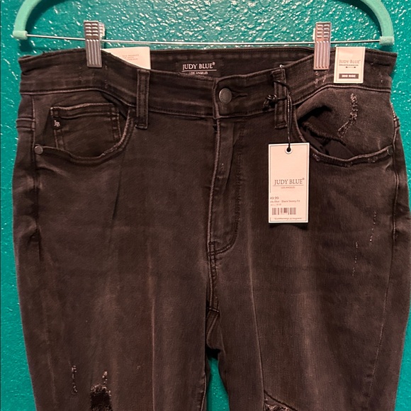 Judy Blue Black Distressed Women Jeans - Picture 2 of 13